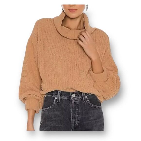 Free People Be Yours Turtleneck Oversized Cropped Sweater Size Medium - Picture 1 of 7